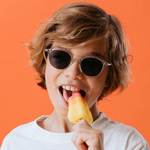 Load image into Gallery viewer, TAIL:1:LIFESTYLE | 6l86BYJOg82nGKLFHKAXoH.jpg